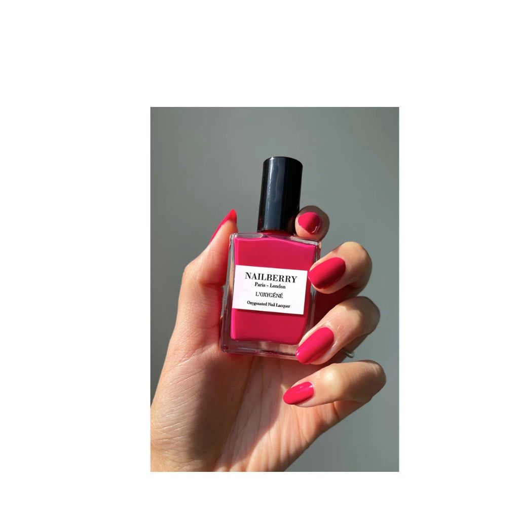 Nailberry | Nagellack Strawberry lackiert